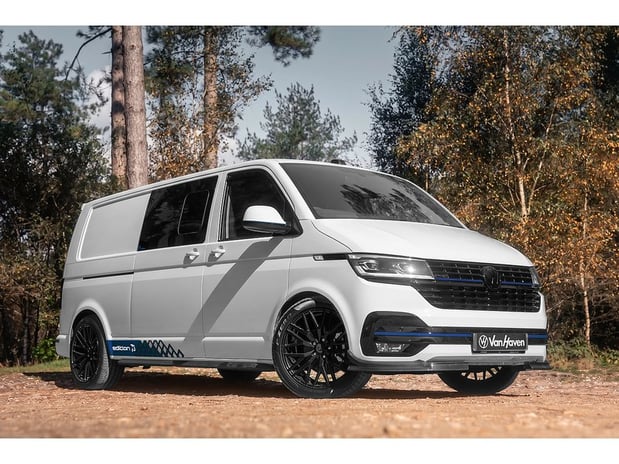 VOLKSWAGEN TRANSPORTER PANELVAN HIGHLINE SWB 150PS 2.0 TDI DSG (LWB KOMBI SHOWN)