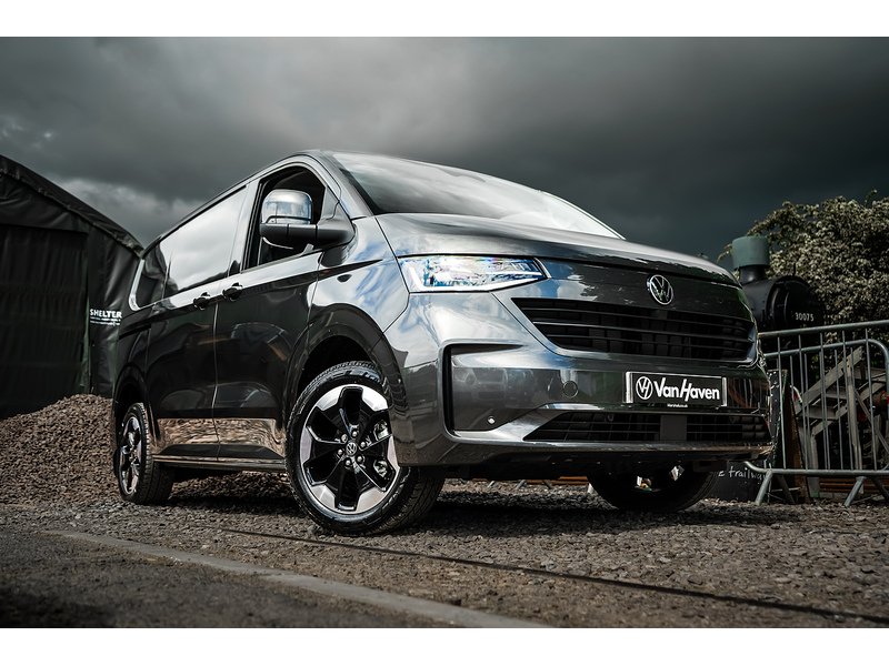 VOLKSWAGEN TRANSPORTER T7 T32 Panel Van Commerce Pro SWB 170ps 2.0 TDI 8sp SWB 2.0 Auto Diesel