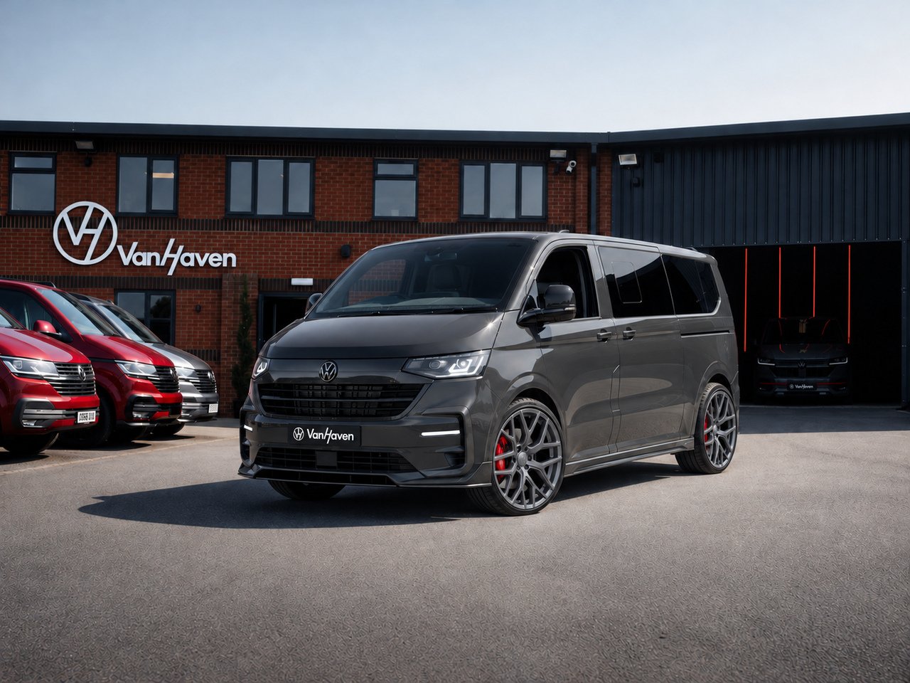 T32 Panel Van Commerce Pro LWB 170ps 2.0 TDI DSG