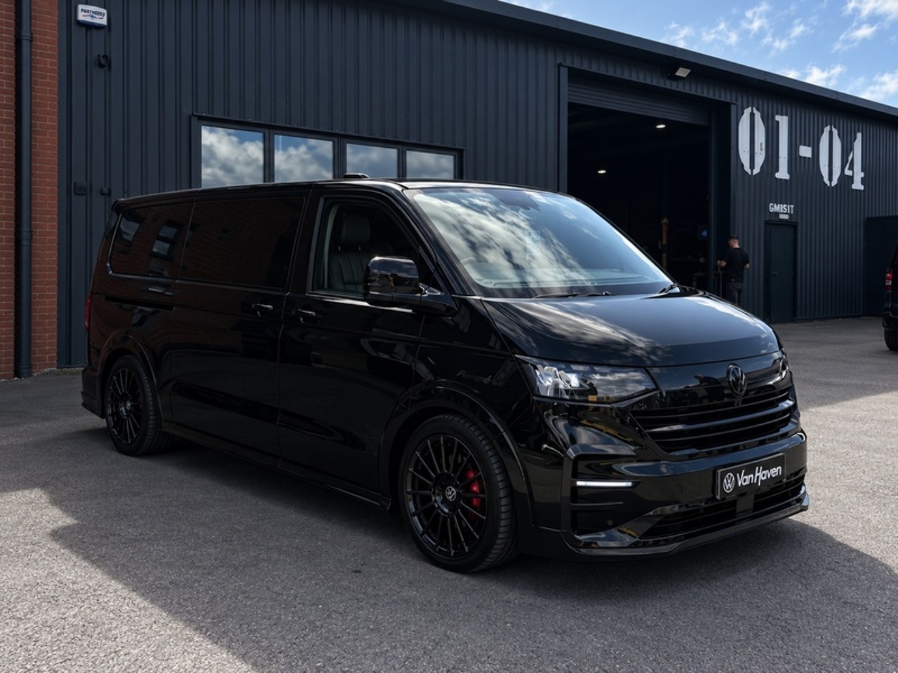 T32 Panel Van Commerce Pro LWB 150 PS  2.0 TDI 8sp Automatic 4MOTION