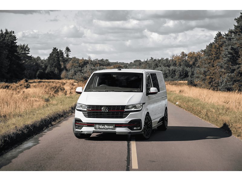 VOLKSWAGEN TRANSPORTER KOMBI VAN HIGHLINE SWB 204PS 2.0 TDI DSG (LWB SHOWN)