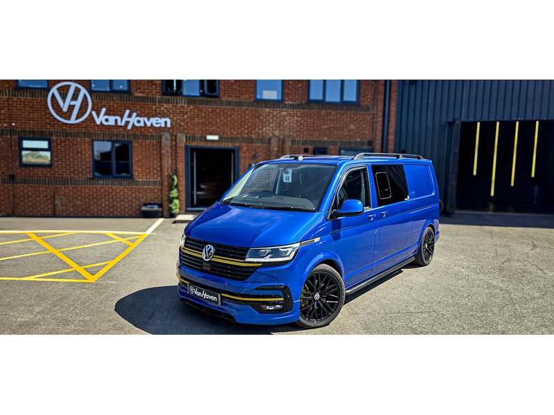 VOLKSWAGEN TRANSPORTER T32 Highline Kombi Conversion 5dr Diesel DSG FWD SWB Euro 6 (s/s) (204ps)