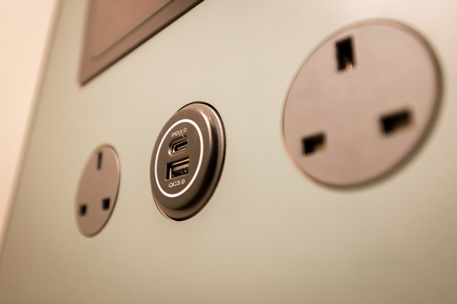 Integrated power points