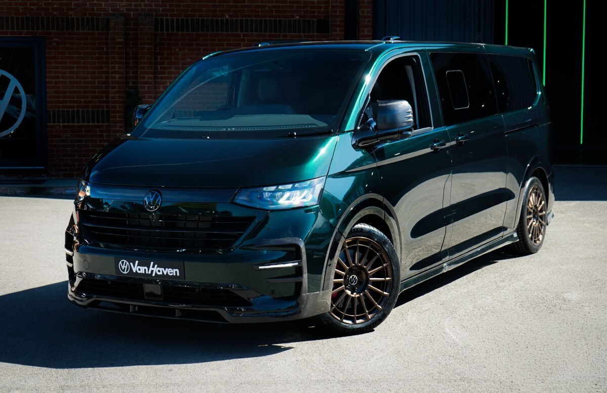 Van Haven T7 Transporter full body exterior, studio