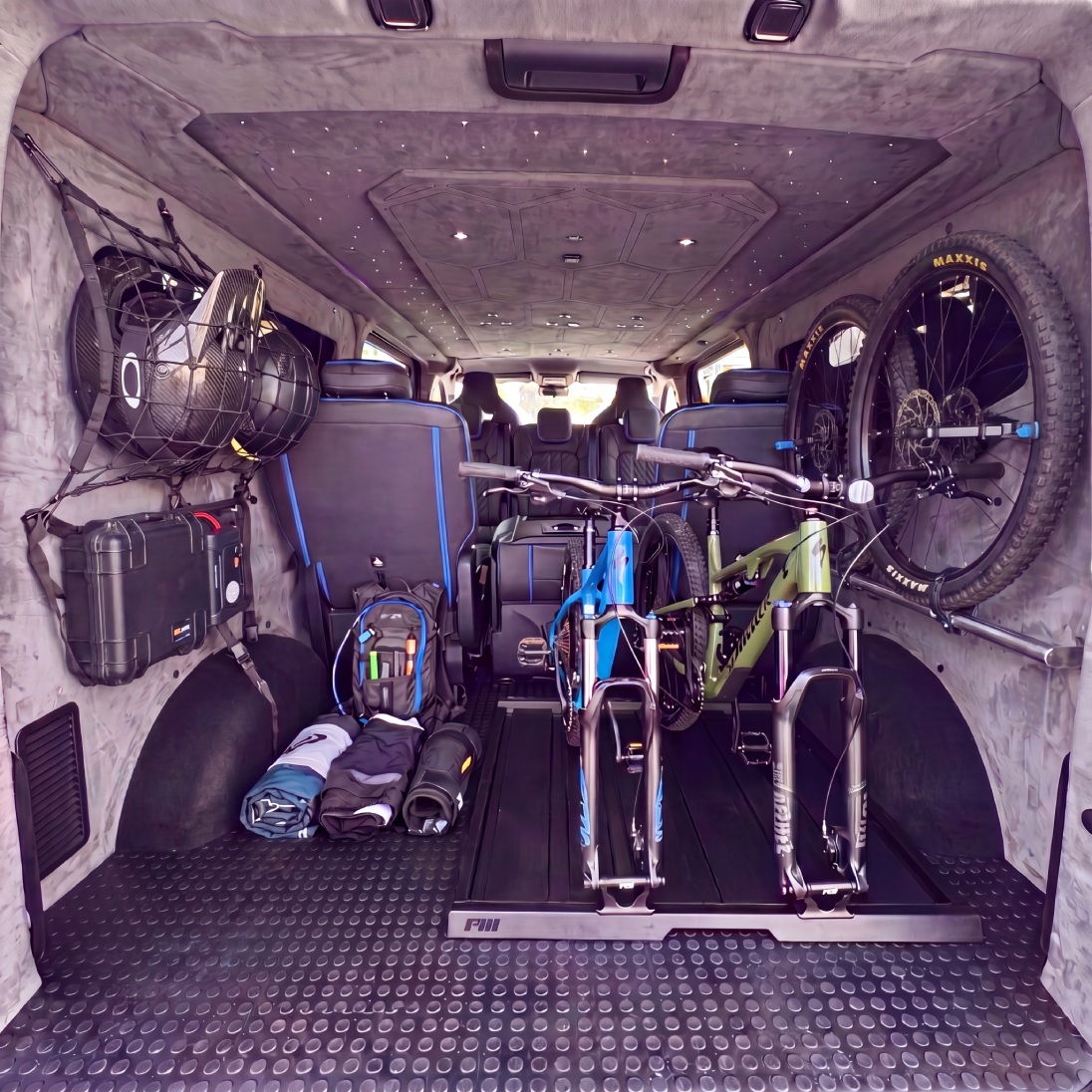 Van Haven T7 rear cargo loaded with mountain bikes